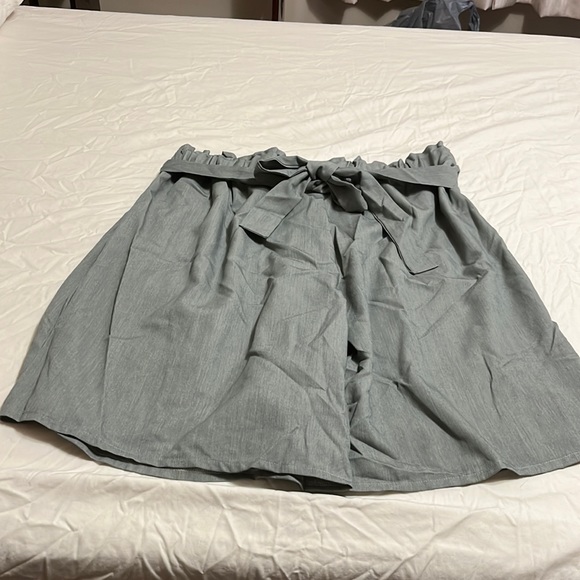 Gray elastic band skorts size 4X - Picture 1 of 2